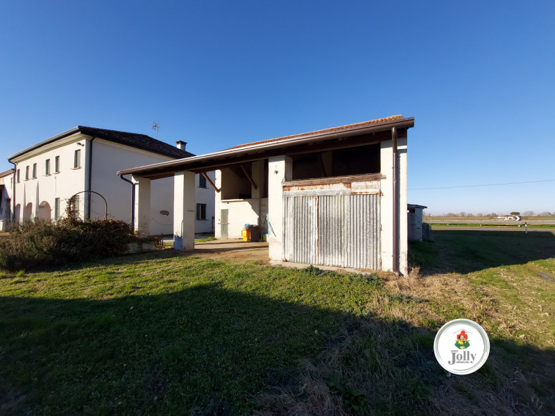 Informazioni prestazione energetica
Immobile non soggetto all'obbligo di certificazione energetic...