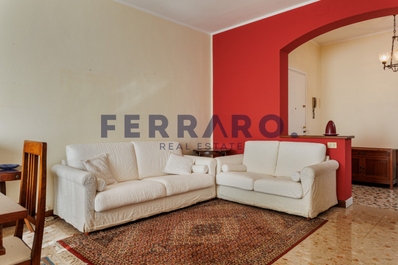 Treviso, San Zeno – Codice CV42

Proponiamo in vendita un tricamere appartamento di circa 105 mq,...