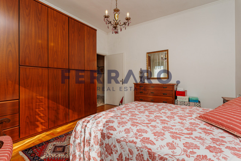 Treviso, San Zeno – Codice CV42

Proponiamo in vendita un tricamere appartamento di circa 105 mq,...