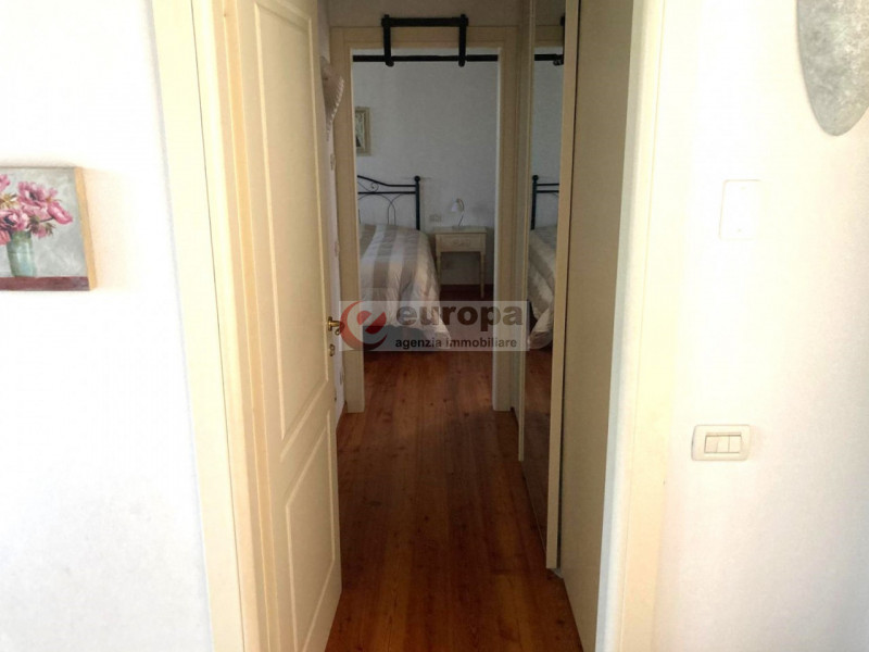 BOLZANO VICENTINO (VI) circondata da un ambiente agreste proponiamo in vendita porzione di rustic...