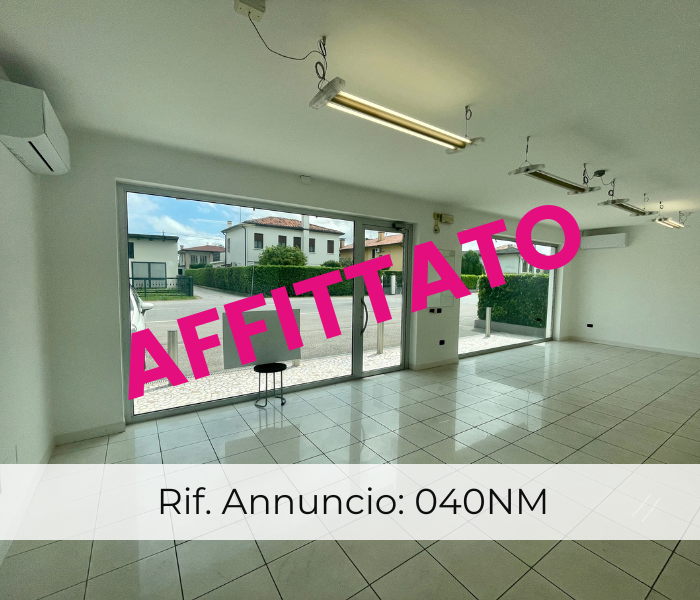 RIF:  040NM -  FOSSO' (VE)  -  PER INFO 0444/310220

In Riviera del Brenta, propongo in esclusiva...