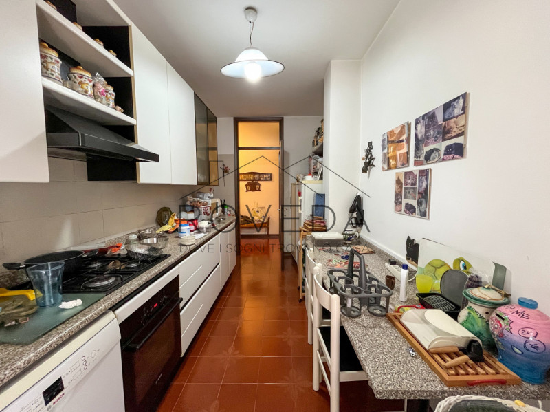 SILEA

RIFERIMENTO: SI1

L'agenzia Roveda immobiliare ha il piacere di proporvi questo appartamen...