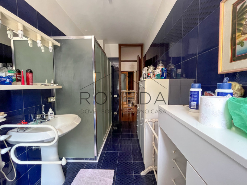 SILEA

RIFERIMENTO: SI1

L'agenzia Roveda immobiliare ha il piacere di proporvi questo appartamen...