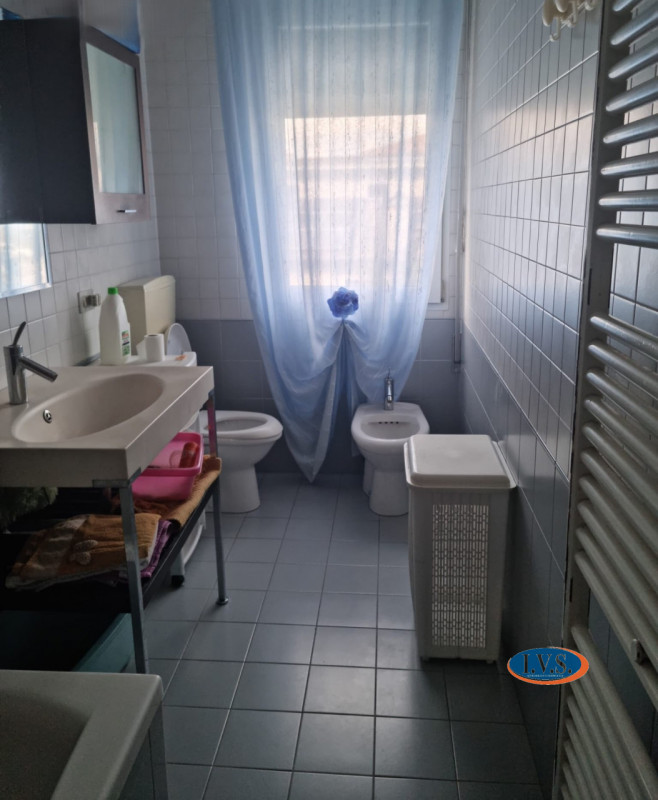 GRISIGNANO DI ZOCCO (VI) : in centro paese a pochi passi da ogni comodità proponiamo in vendita C...