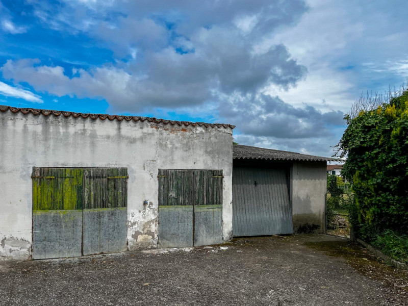 (Per INFO Vittorio 3517343301) Nel cuore di Sant'Urbano, un caratteristico paesino immerso nella ...