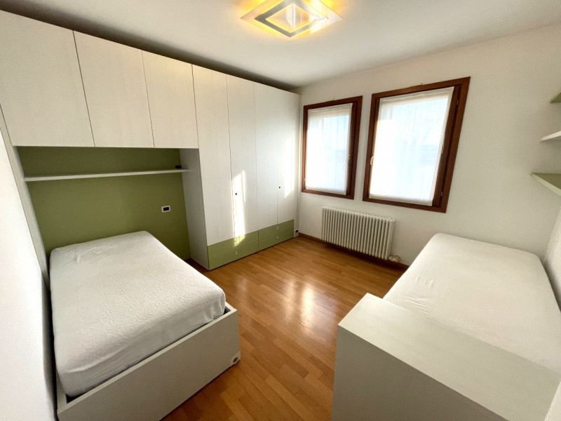 (Per INFO Roberto 3453195338) Se stai cercando la casa ideale per la tua famiglia, non perdere l'...