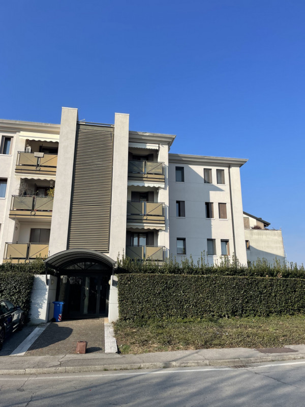 (Per INFO Roberto 3453195338) Se stai cercando la casa ideale per la tua famiglia, non perdere l'...