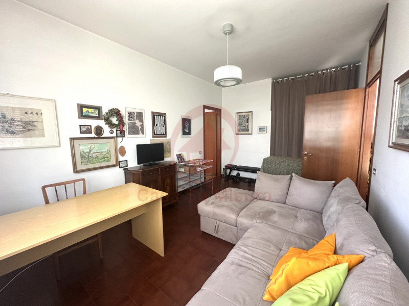 PORZIONE DI BIFAMILIARE COMODA AI SERVIZI - https://images.gestionaleimmobiliare.it/foto/annunci/250508/4492183/800x800/008__img_4299_wmk_0.jpg 