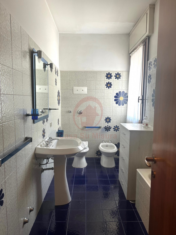 PORZIONE DI BIFAMILIARE COMODA AI SERVIZI - https://images.gestionaleimmobiliare.it/foto/annunci/250508/4492183/800x800/027__img_4363_9_11zon_wmk_0.jpg 