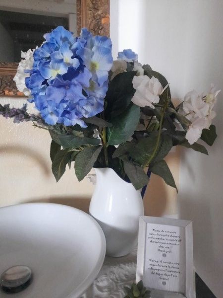 Nel comune di Roncade, casa di campagna singola con scoperto privato e impianto fotovoltaico.
 
L...