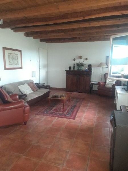 Nel comune di Roncade, casa di campagna singola con scoperto privato e impianto fotovoltaico.
 
L...