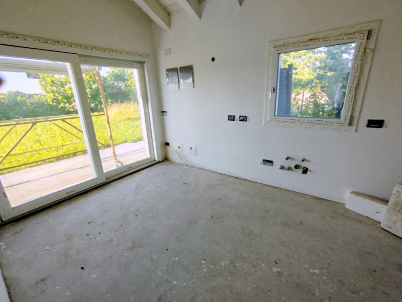 BIFAMILIARE A VOLTABAROZZO €.380.000 - rif.CL473

Situata a VOLTABAROZZO, una delle zone residenz...