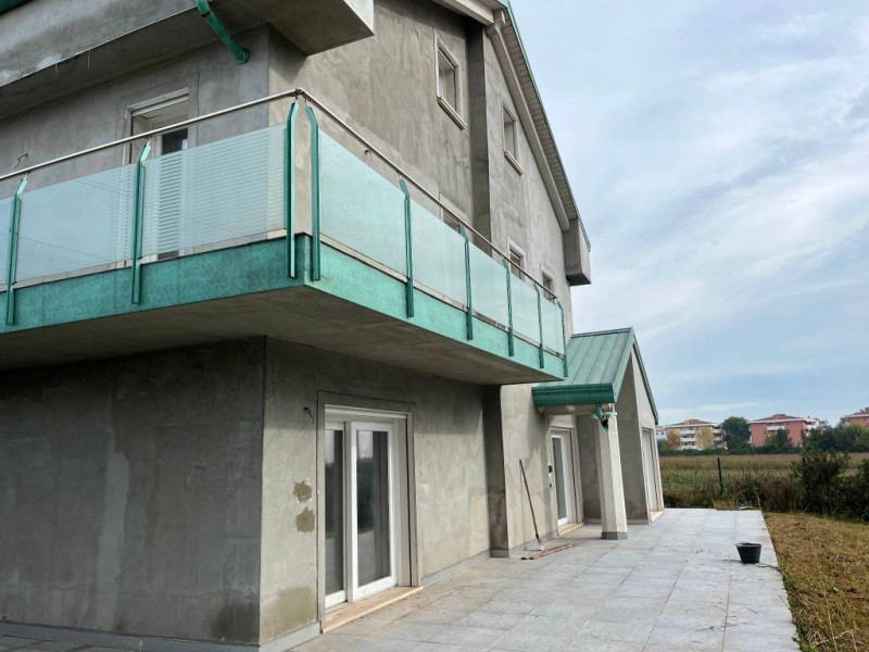 BIFAMILIARE A VOLTABAROZZO €.380.000 - rif.CL473

Situata a VOLTABAROZZO, una delle zone residenz...