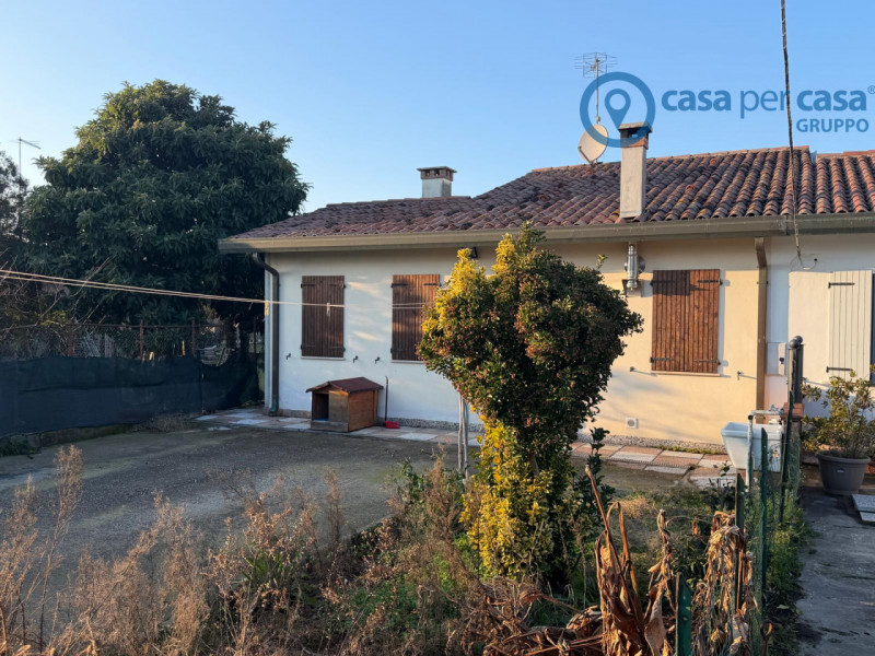 APPROVATO GRUPPO CASA PER CASA: VALUTATO, CONTROLLATO, GESTITO IN ESCLUSIVA.

ZONA
Situata nel cu...