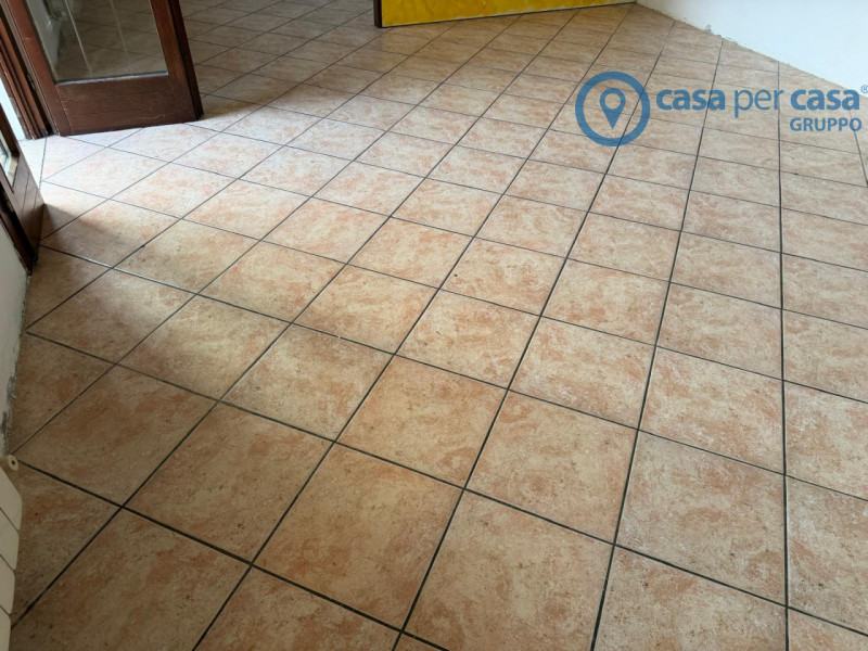 APPROVATO GRUPPO CASA PER CASA: VALUTATO, CONTROLLATO, GESTITO IN ESCLUSIVA.

ZONA
Situata nel cu...