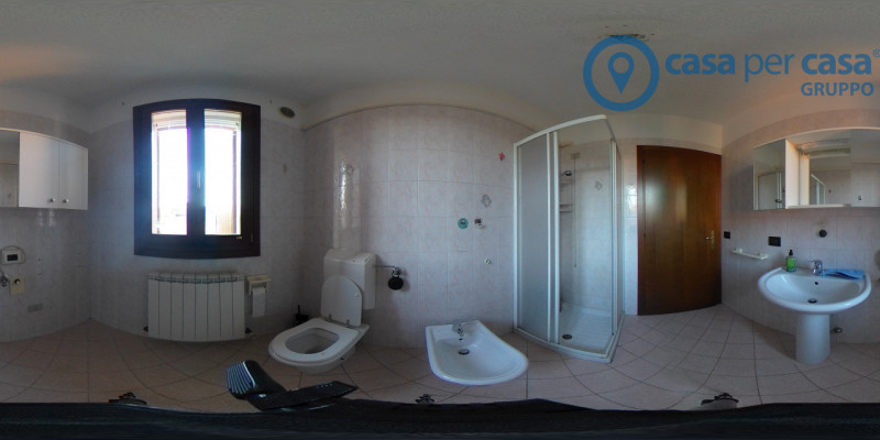 APPROVATO GRUPPO CASA PER CASA: VALUTATO, CONTROLLATO, GESTITO IN ESCLUSIVA.

ZONA
Situata nel cu...