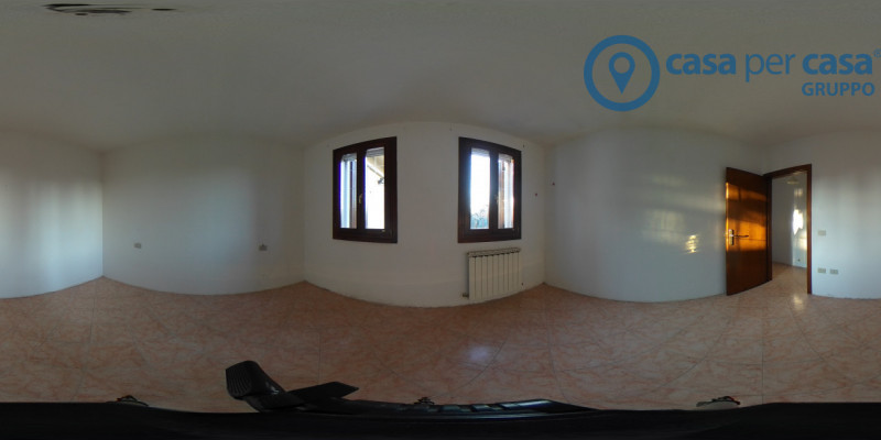 APPROVATO GRUPPO CASA PER CASA: VALUTATO, CONTROLLATO, GESTITO IN ESCLUSIVA.

ZONA
Situata nel cu...