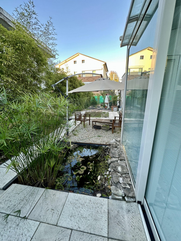 In vendita, a Noventa Padovana in zona Oltrebrenta, proponiamo bella porzione di quadrifamiliare ...