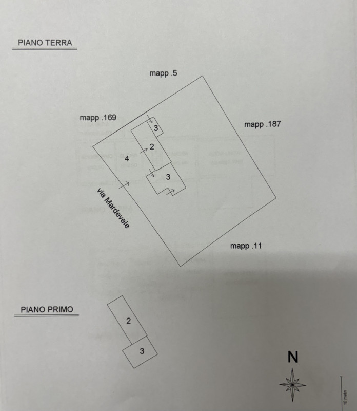 AD ARRE...VUOI UNA BELLA CASA CON IL SUO BEL GIARDINO ? LONTANO DAI RUMORI IN ZONA TRANQUILLA DI ...