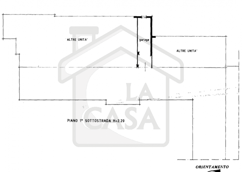 PONTE SAN NICOLO’ – In pieno centro, a due passi da tutti i principali servizi, proponiamo in ven...