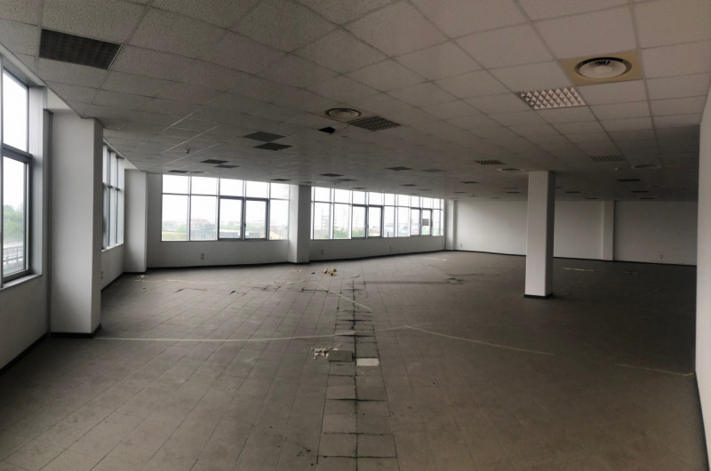 Situato a 4 Km dal Casello Autostradale 'Vicenza Ovest' si propone in vendita unità immobiliare p...