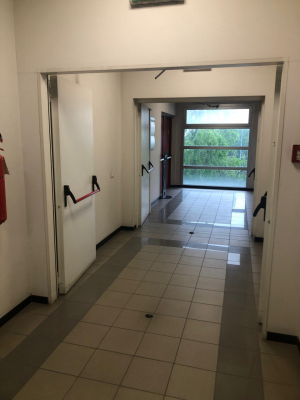 Situato a 4 Km dal Casello Autostradale 'Vicenza Ovest' si propone in vendita unità immobiliare p...