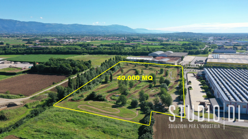 Stiamo cercando partner per un progetto straordinario: su un'area di 40.000 mq abbiamo ipotizzato...