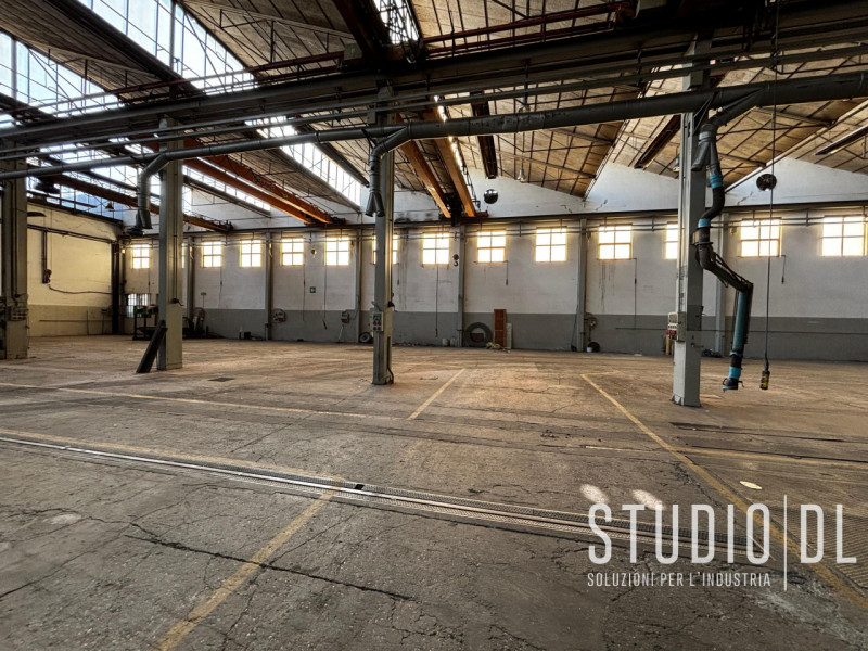 Scopri un’opportunità nella zona industriale di San Vito di Leguzzano, disponiamo di capannone in...