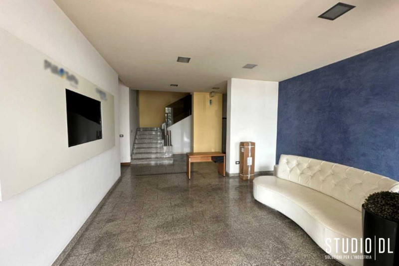 Scopri un’opportunità nella zona industriale di San Vito di Leguzzano, disponiamo di capannone in...