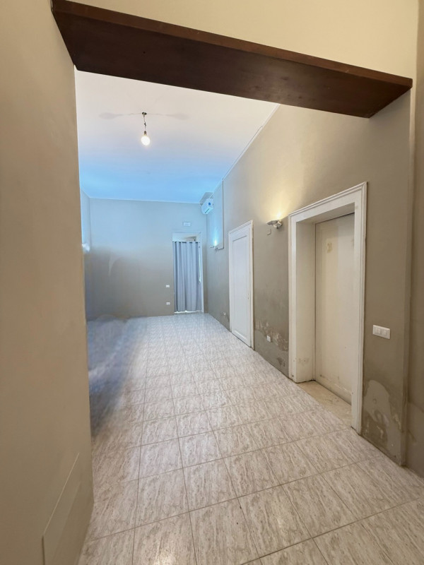 Rif. P560 - Scoprite un'opportunità imperdibile per avviare la vostra attività commerciale. Quest...