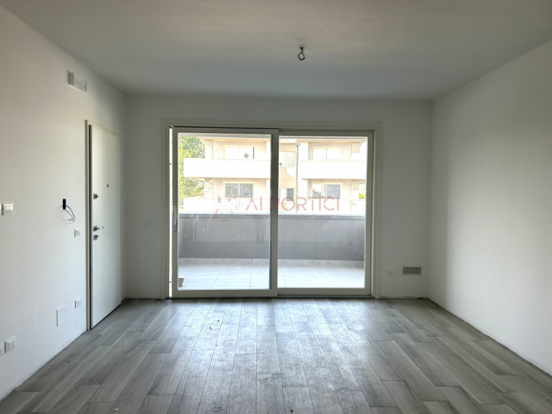 ARZERGRANDE nuova zona residenziale – NUOVO APPARTAMENTO con ingresso indipendente e giardino ESC...