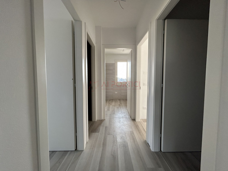 ARZERGRANDE nuova zona residenziale – NUOVO APPARTAMENTO con ingresso indipendente e giardino ESC...