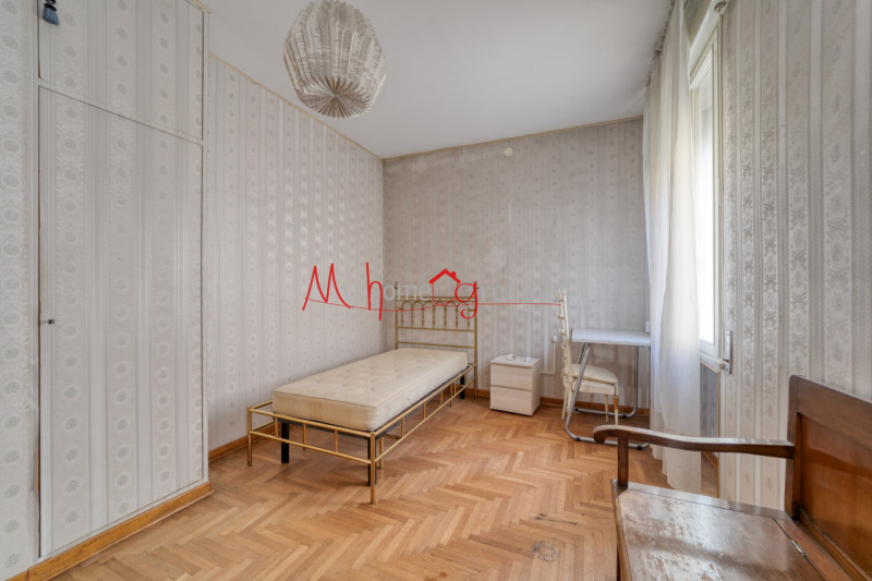 PADOVA CENTRO STORICO (Rif.A351P) In pieno centro storico, proponiamo spazioso appartamento situa...