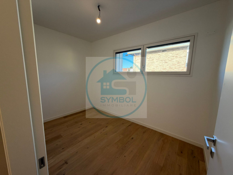 MOGLIANO VENETO: FANTASTICA PORZIONE DI TRIFAMILIARE DI NUOVA COSTRUZIONE 

Proponiamo in vendita...