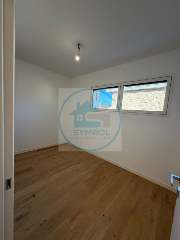 MOGLIANO VENETO: FANTASTICA PORZIONE DI TRIFAMILIARE DI NUOVA COSTRUZIONE 

Proponiamo in vendita...