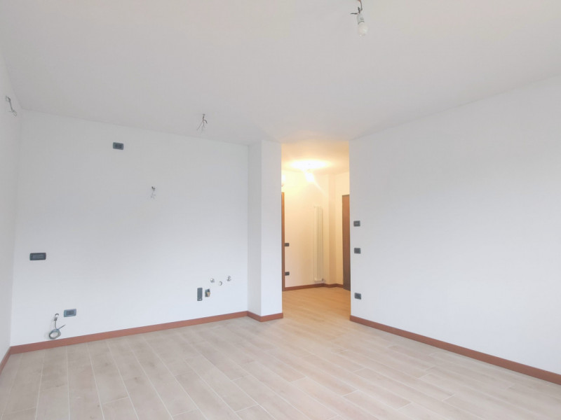 Nel cuore di Abano Terme, proponiamo in vendita un prestigioso appartamento trilocale totalmente ...