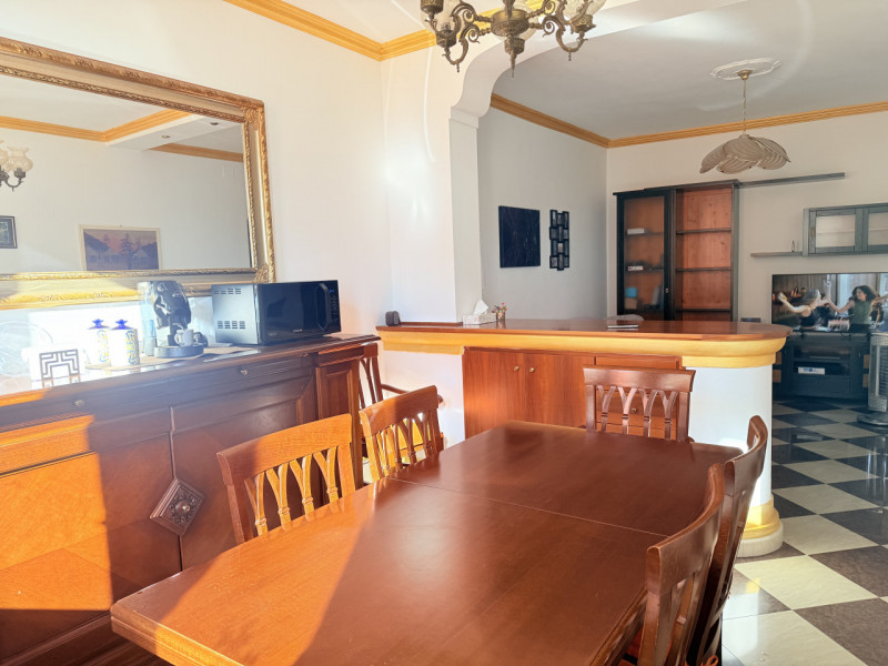 In zona strategica e comoda alla viabilità e a tutti i principali servizi, proponiamo in vendita ...