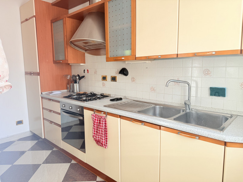 In zona strategica e comoda alla viabilità e a tutti i principali servizi, proponiamo in vendita ...