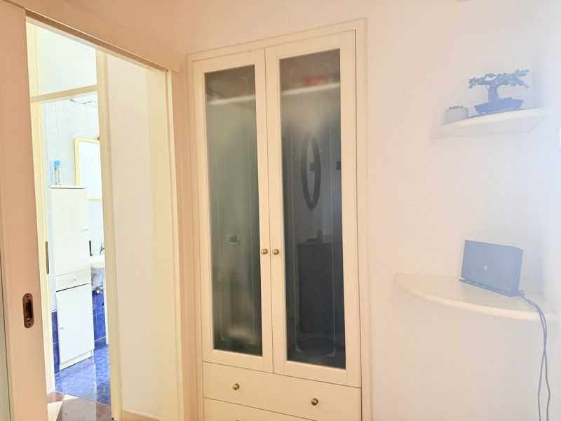 In zona strategica e comoda alla viabilità e a tutti i principali servizi, proponiamo in vendita ...