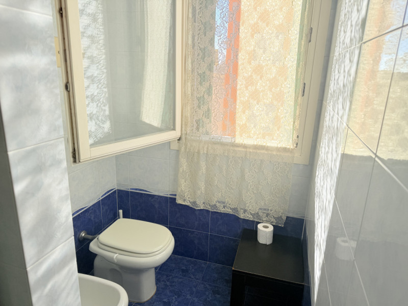 In zona strategica e comoda alla viabilità e a tutti i principali servizi, proponiamo in vendita ...