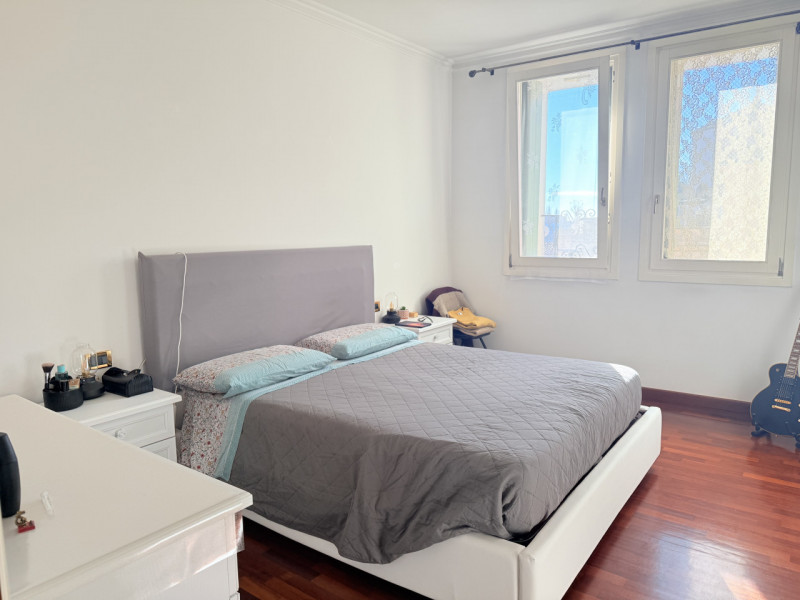 In zona strategica e comoda alla viabilità e a tutti i principali servizi, proponiamo in vendita ...