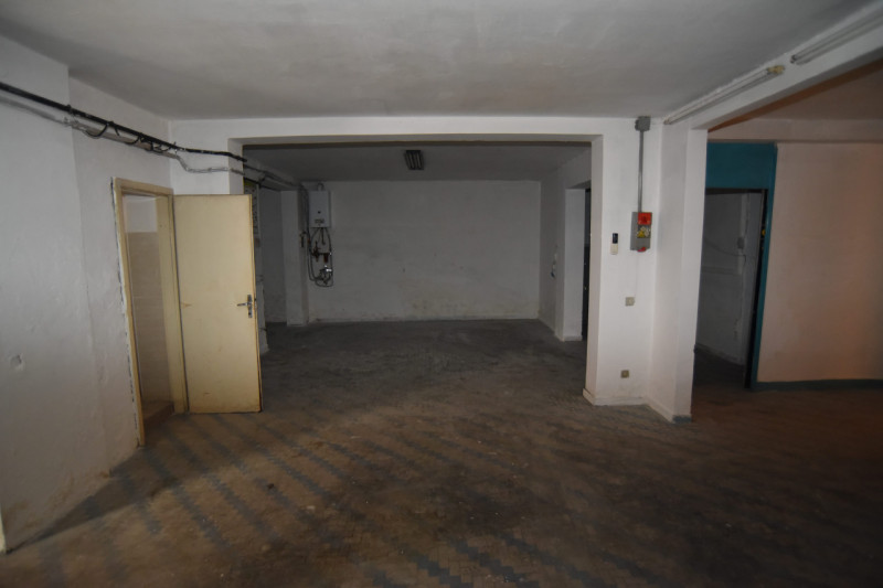 In zona Santa Bertilla, a pochi passi dal Centro Storico di Vicenza e in un quartiere apprezzato ...