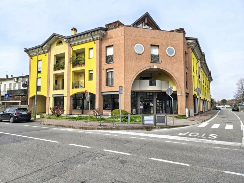 Quest’immobile viene venduto tramite asta online.

Appartamento bilocale, situato nel cuore di Vi...