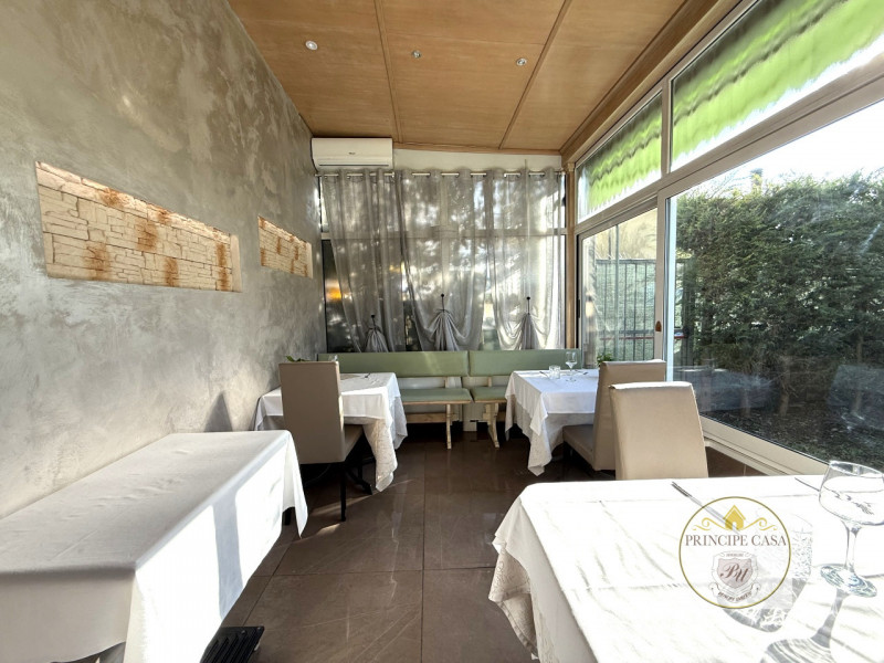 Rif. ATT18 - Si propone ad Ospedaletto Euganeo, in zona di forte passaggio, avviato Ristorante Pi...