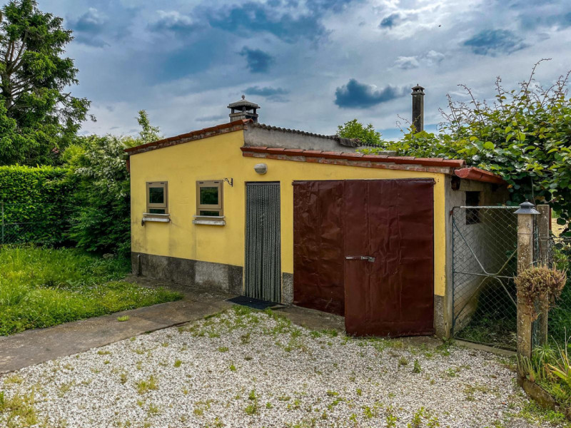 (Per INFO Vittorio 3517343301) Vi presentiamo un'opportunità rara ed imperdibile: una splendida c...