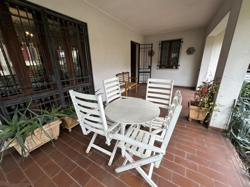 MUSILE DI PIAVE: Classe Energetica D - IPE 127,07 Kwh/m2 anno. 
Villa singola su strada chiusa a ...