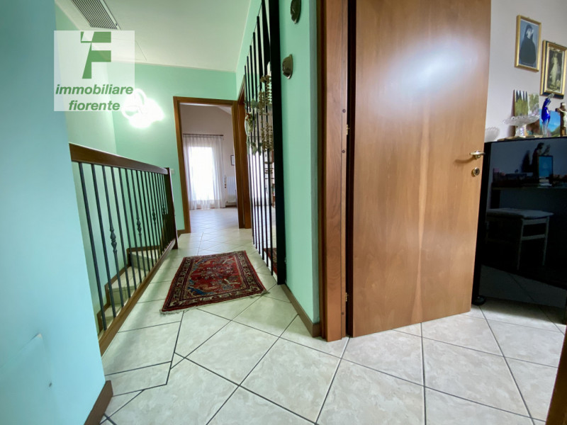 Se stai cercando un luogo che coniughi comfort moderno e il fascino della tradizione, non perdere...