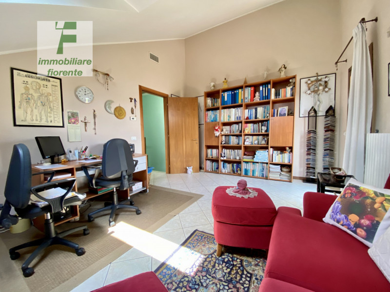 Se stai cercando un luogo che coniughi comfort moderno e il fascino della tradizione, non perdere...