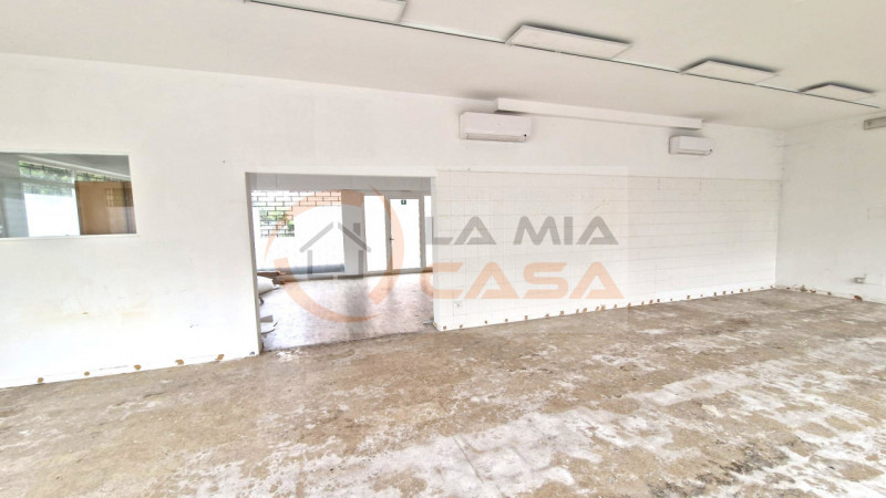 Scopri un'opportunità unica nel cuore di Arcella, una delle zone più vivaci e dinamiche di Padova...