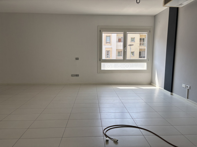 (Per INFO Stefania 3409601861) In vendita prestigioso ufficio di ampia metratura nel cuore del ce...